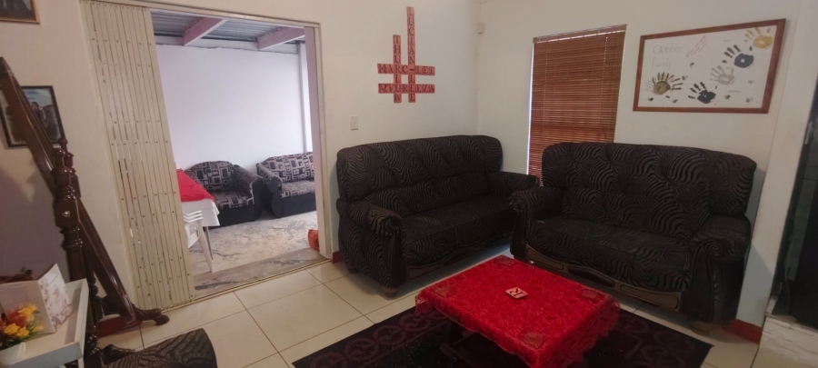 3 Bedroom Property for Sale in Rondevlei Park Western Cape